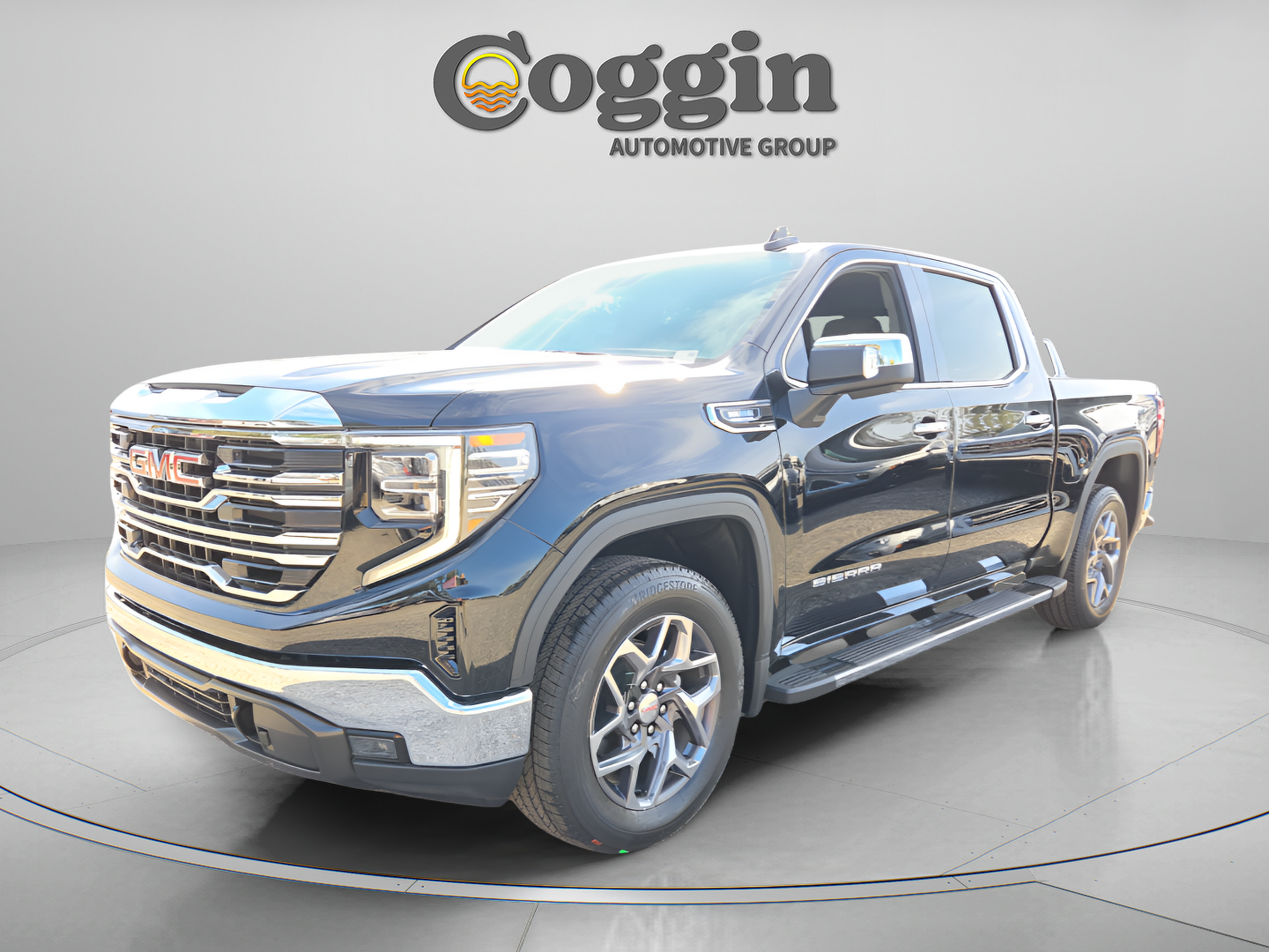 New 2026 GMC Sierra 1500 SLT w/ SLT Premium Package