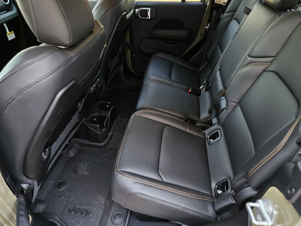 New 2026 Jeep Gladiator Sport AWD/4WD image 12
