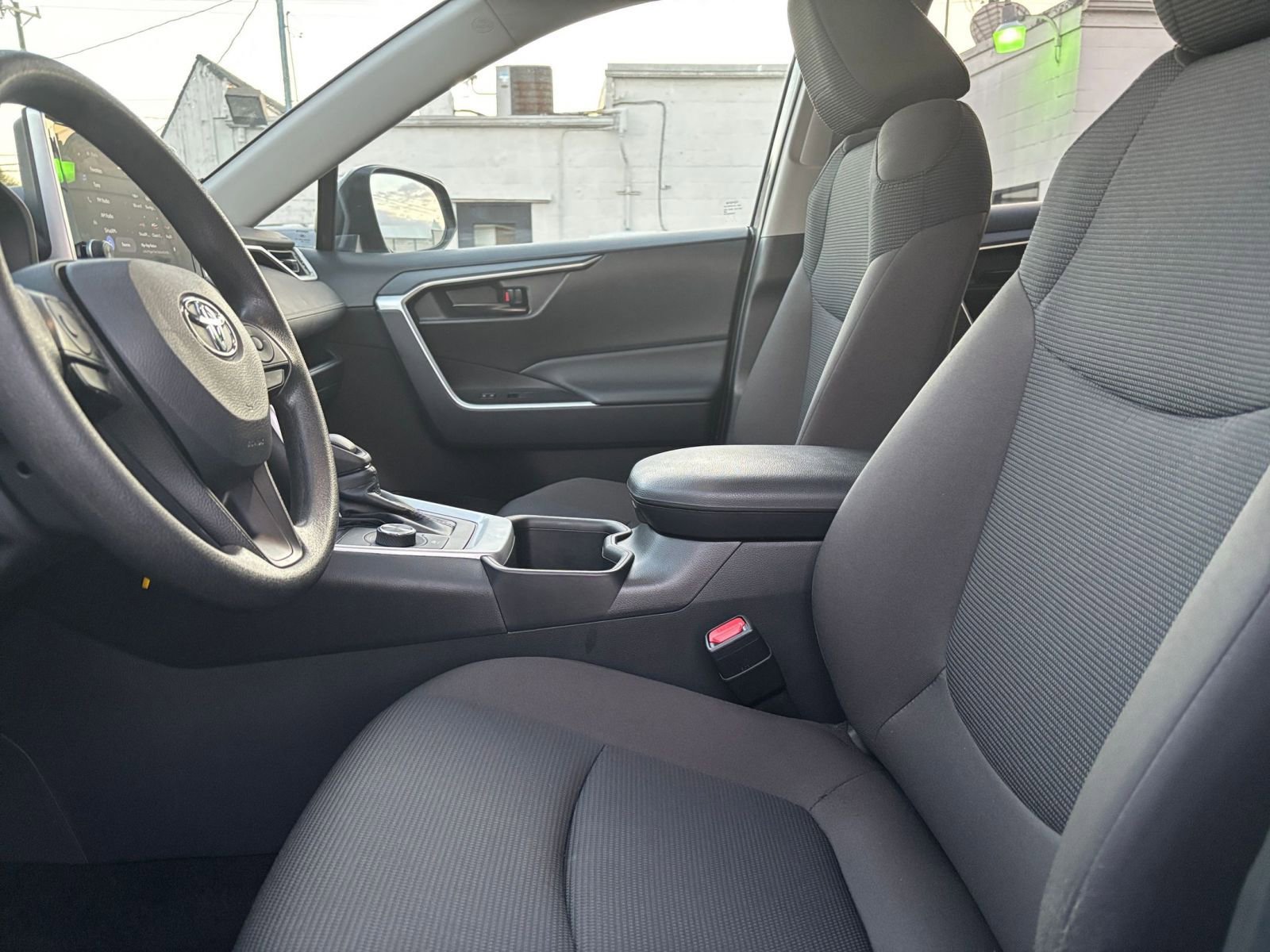 Used 2025 Toyota RAV4 LE image 25