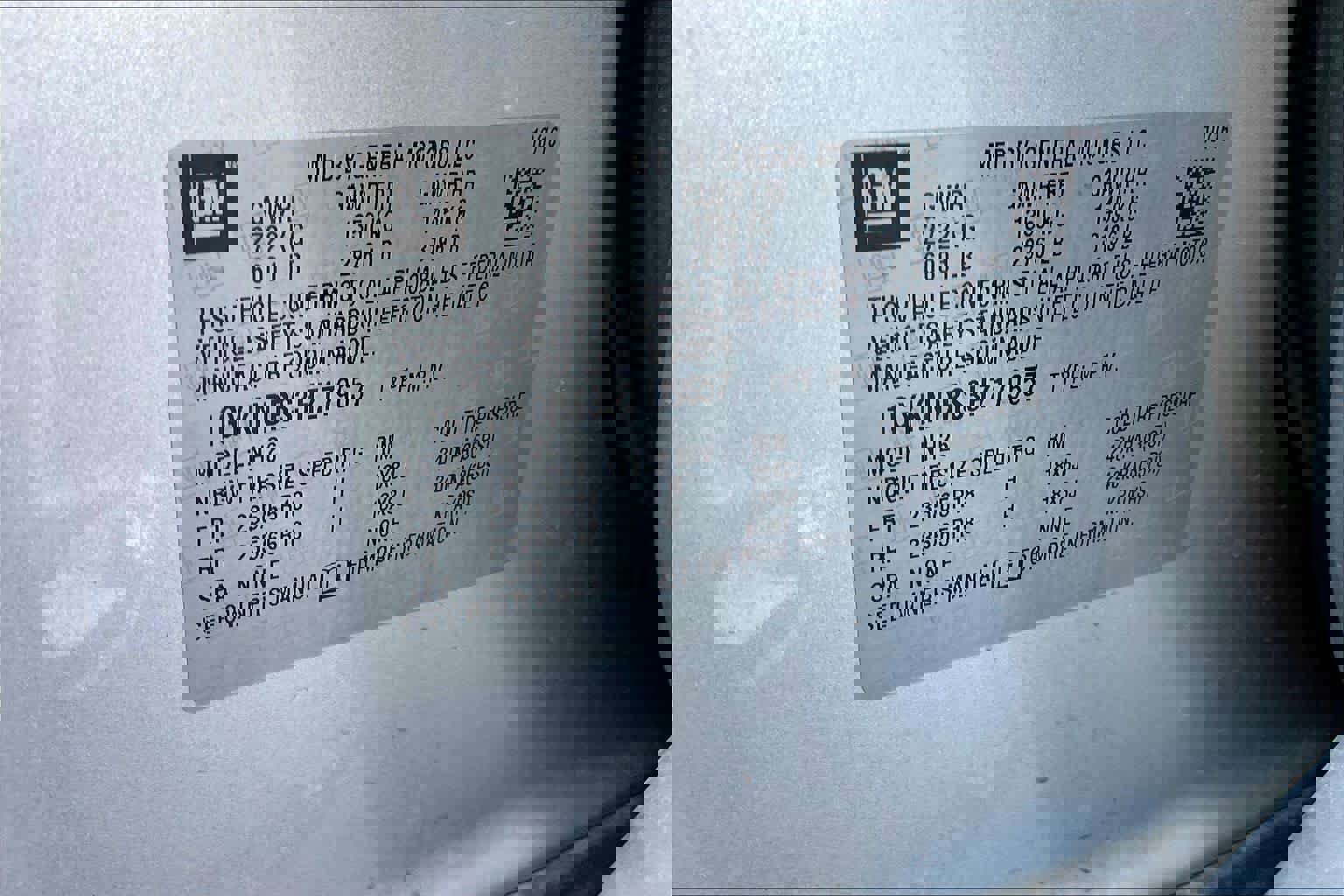 Used 2017 Cadillac XT5 Luxury w/ Driver Awareness Package image 31