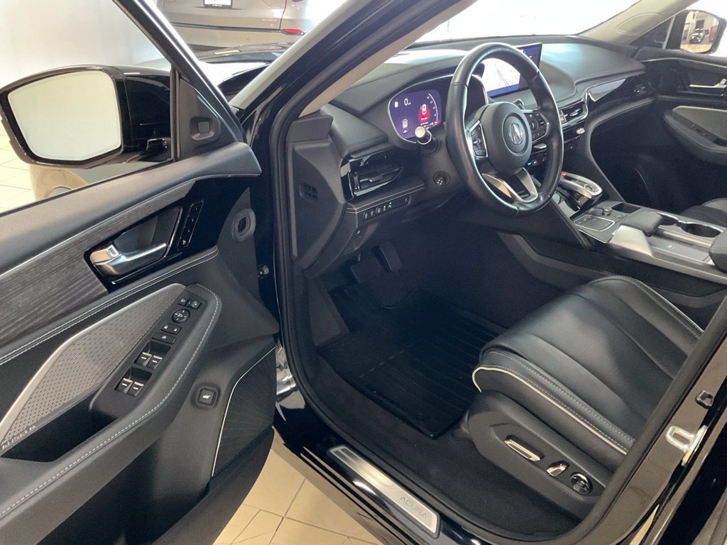 Certified 2024 Acura MDX w/ Advance Package AWD/4WD image 10