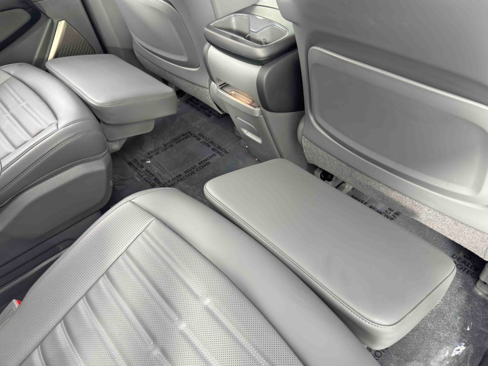 Used 2024 Kia EV9 Land image 46