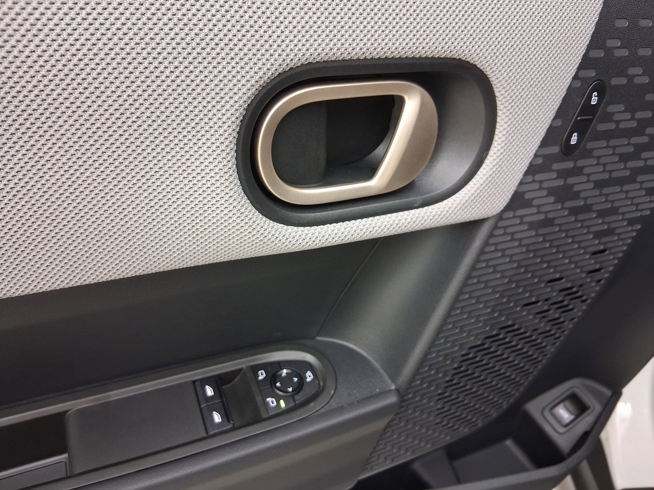 New 2026 MINI Cooper 2-Door Hardtop image 12