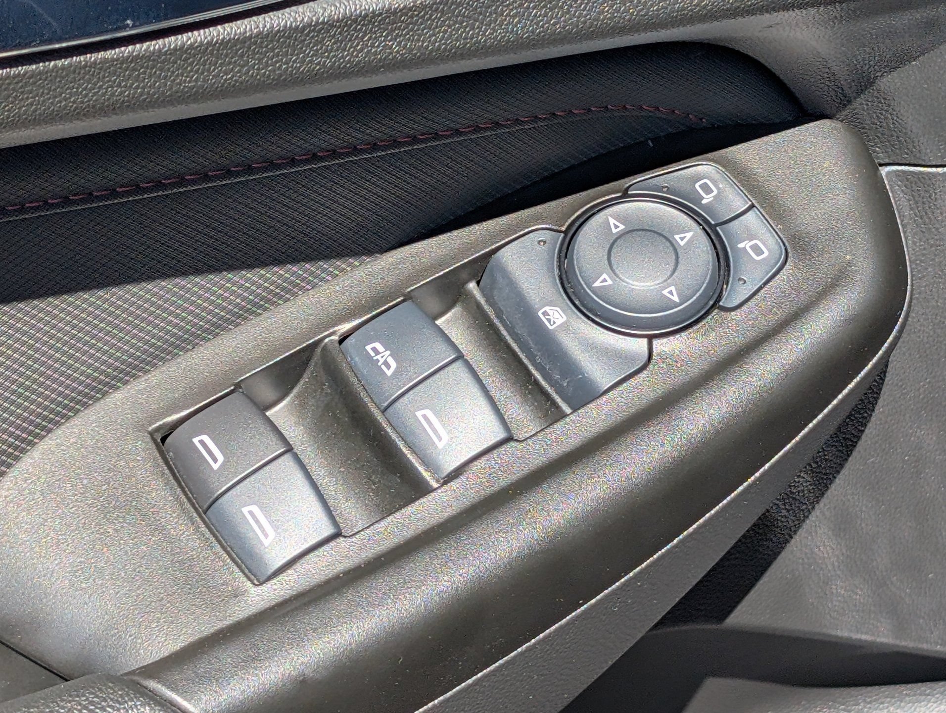 Certified 2022 Chevrolet TrailBlazer RS w/ Technology Package FWD image 19