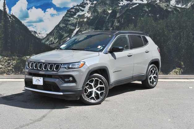 Used 2024 Jeep Compass Limited AWD/4WD image 6