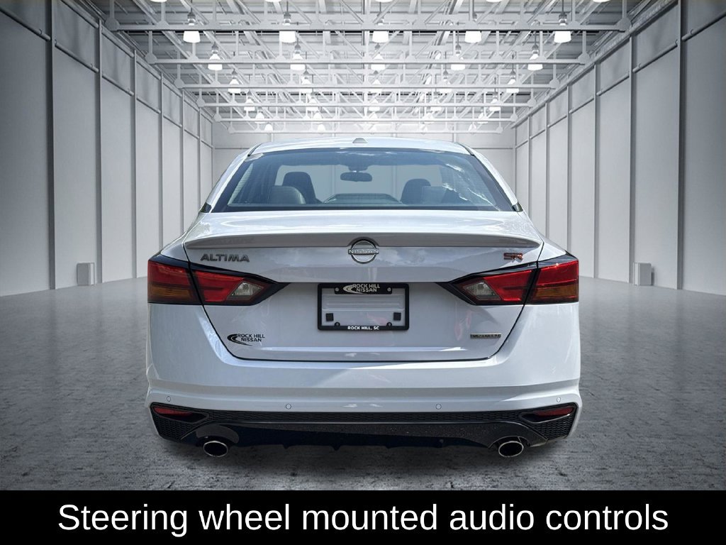 Certified 2024 Nissan Altima 2.0 SR FWD image 6