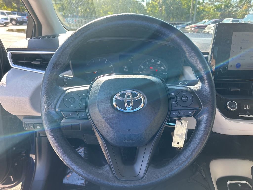 Used 2025 Toyota Corolla LE image 15