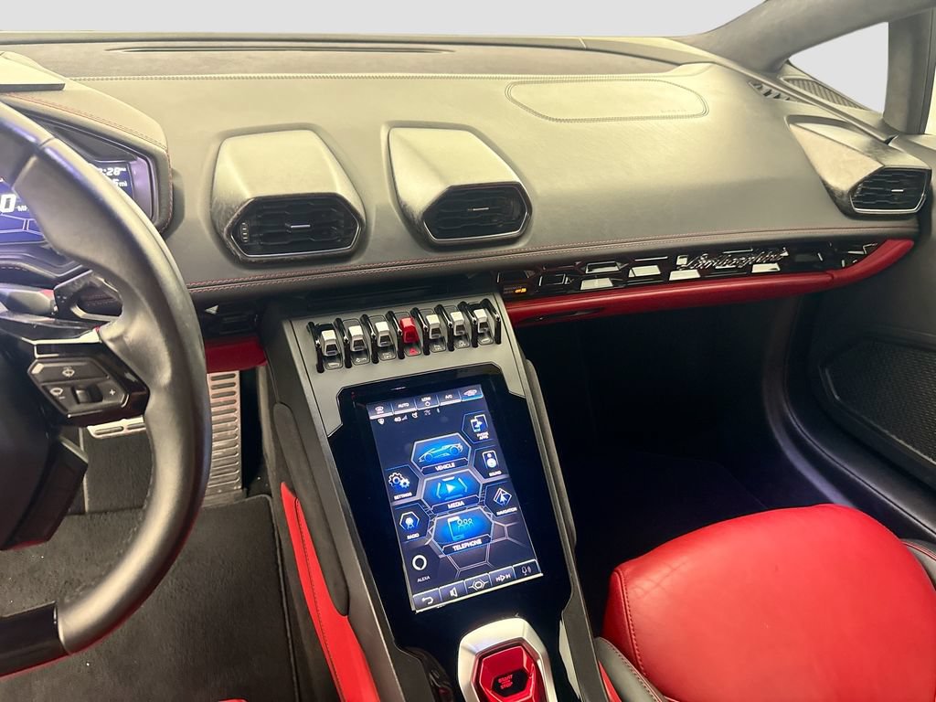 Used 2021 Lamborghini Huracan EVO RWD image 24