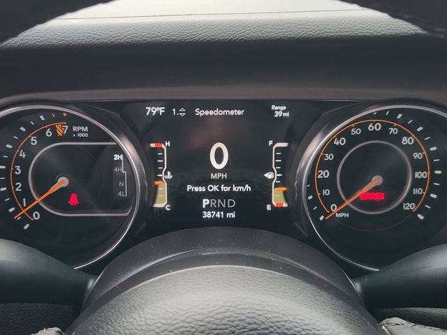 Certified 2023 Jeep Gladiator Sport AWD/4WD image 15