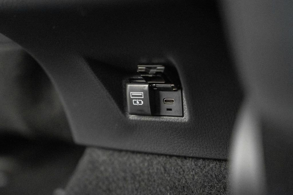 New 2026 Toyota Camry SE FWD image 31