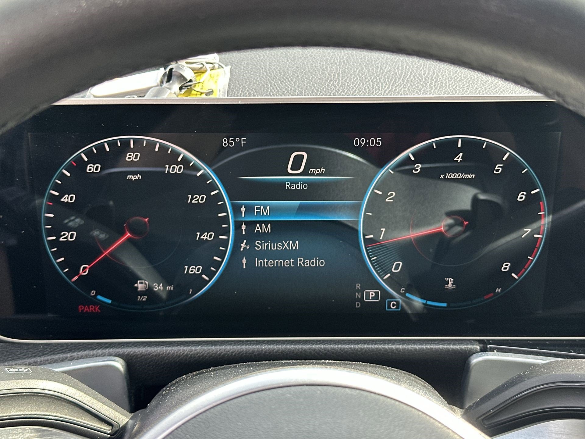 Used 2021 Mercedes-Benz GLB 250 w/ Premium Package image 10