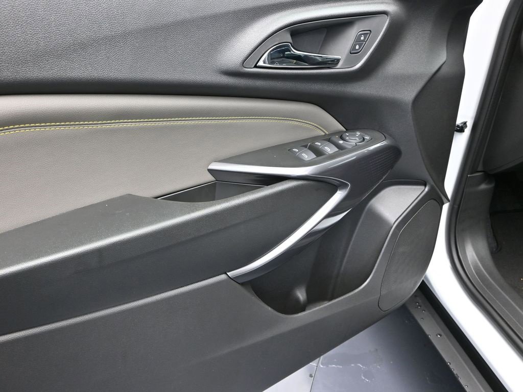 New 2026 Chevrolet Trax ACTIV w/ Driver Confidence Package image 11