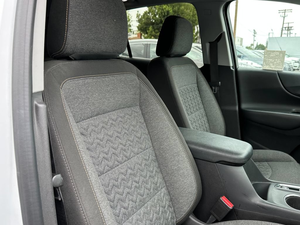 Used 2024 Chevrolet Equinox LT FWD image 18