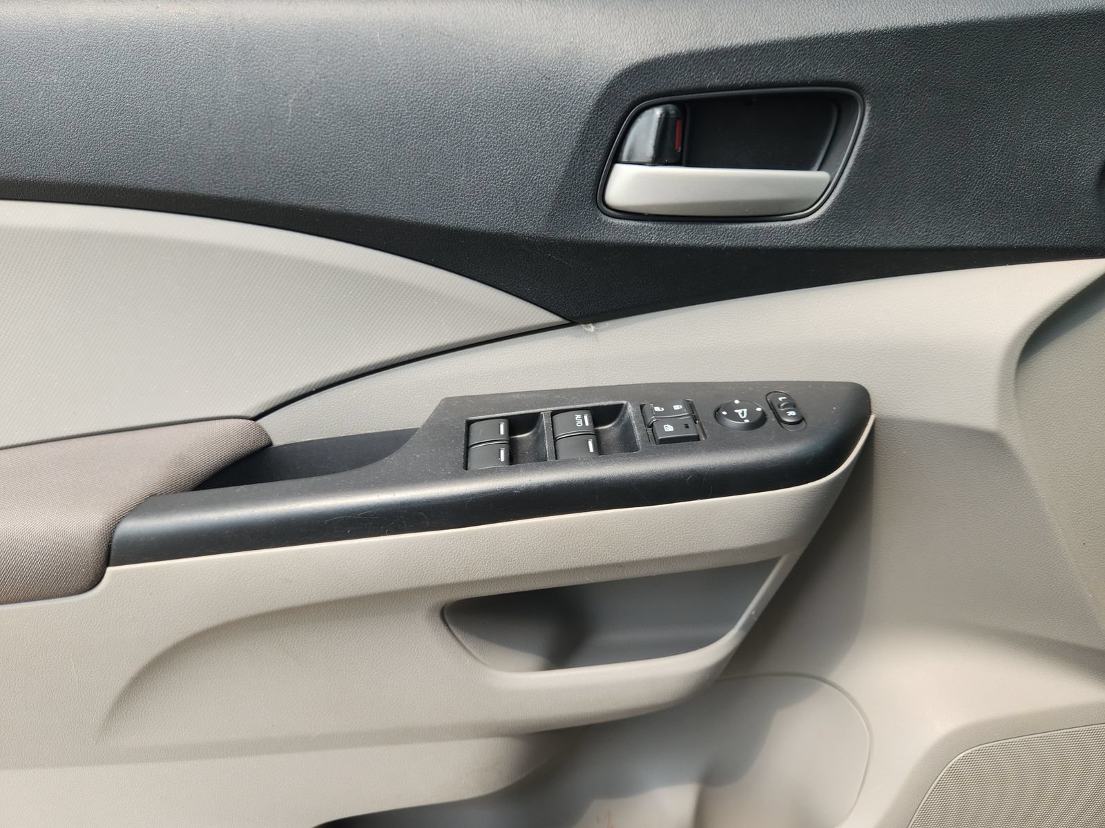 Used 2014 Honda CR-V LX image 23
