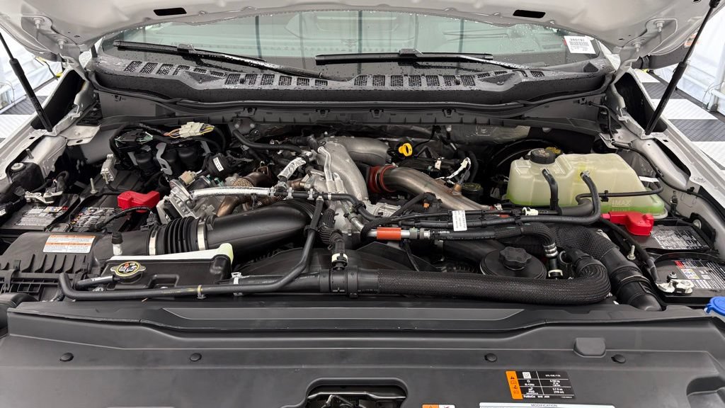New 2026 Ford F250 Platinum AWD/4WD image 9