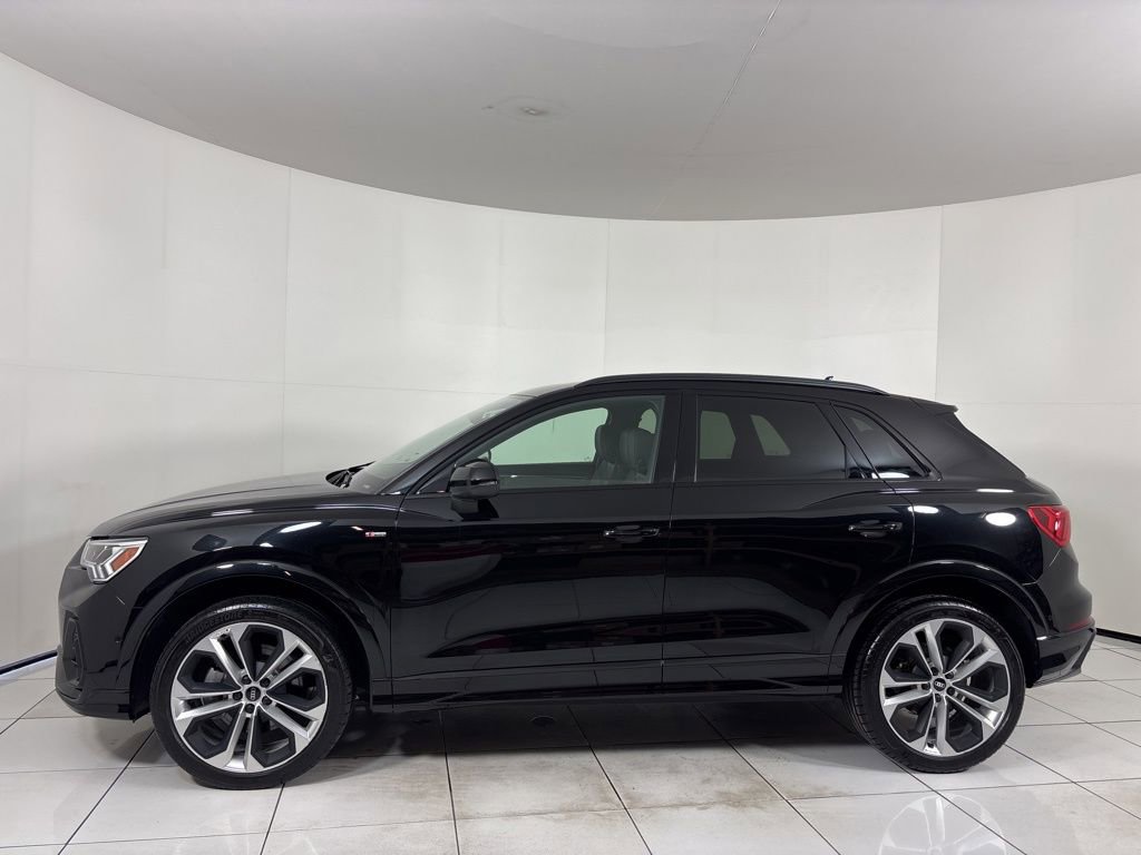 Used 2021 Audi Q3 2.0T Premium Plus w/ Premium Plus Package image 2