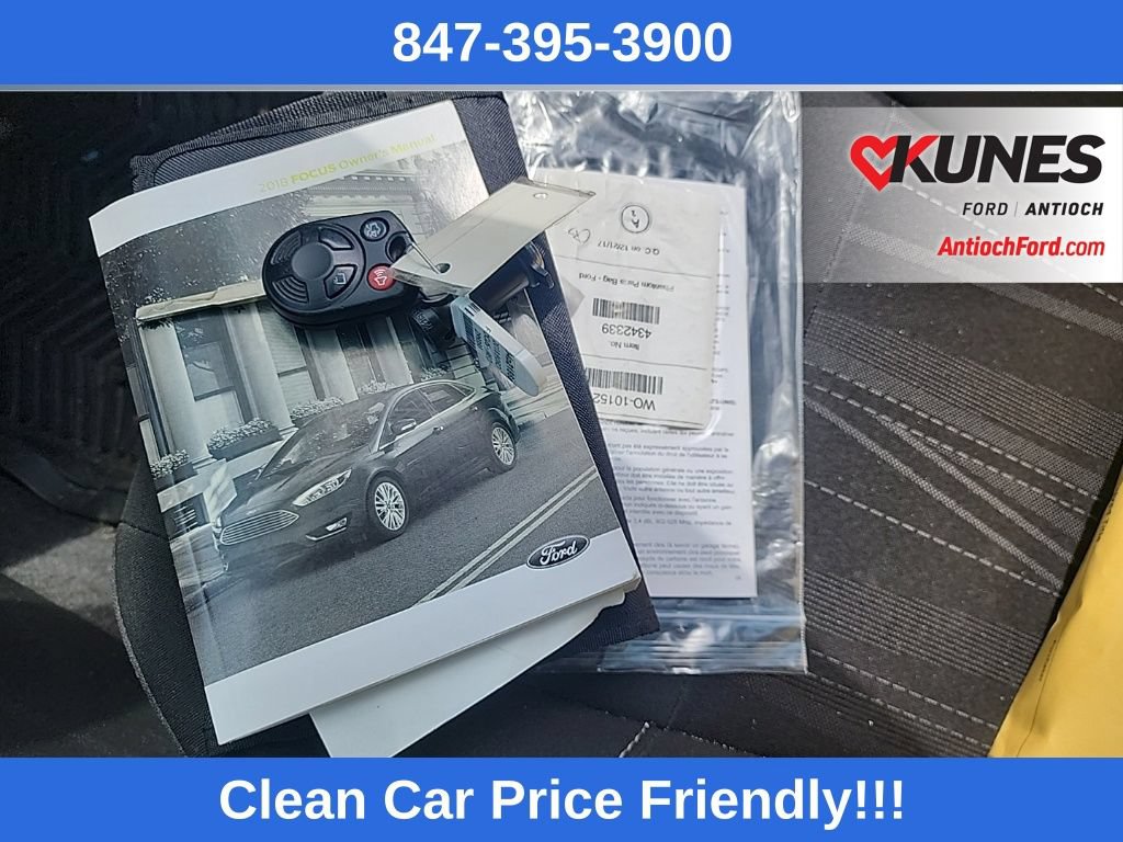 Certified 2018 Ford Focus SE w/ SE Appearance Package FWD image 11