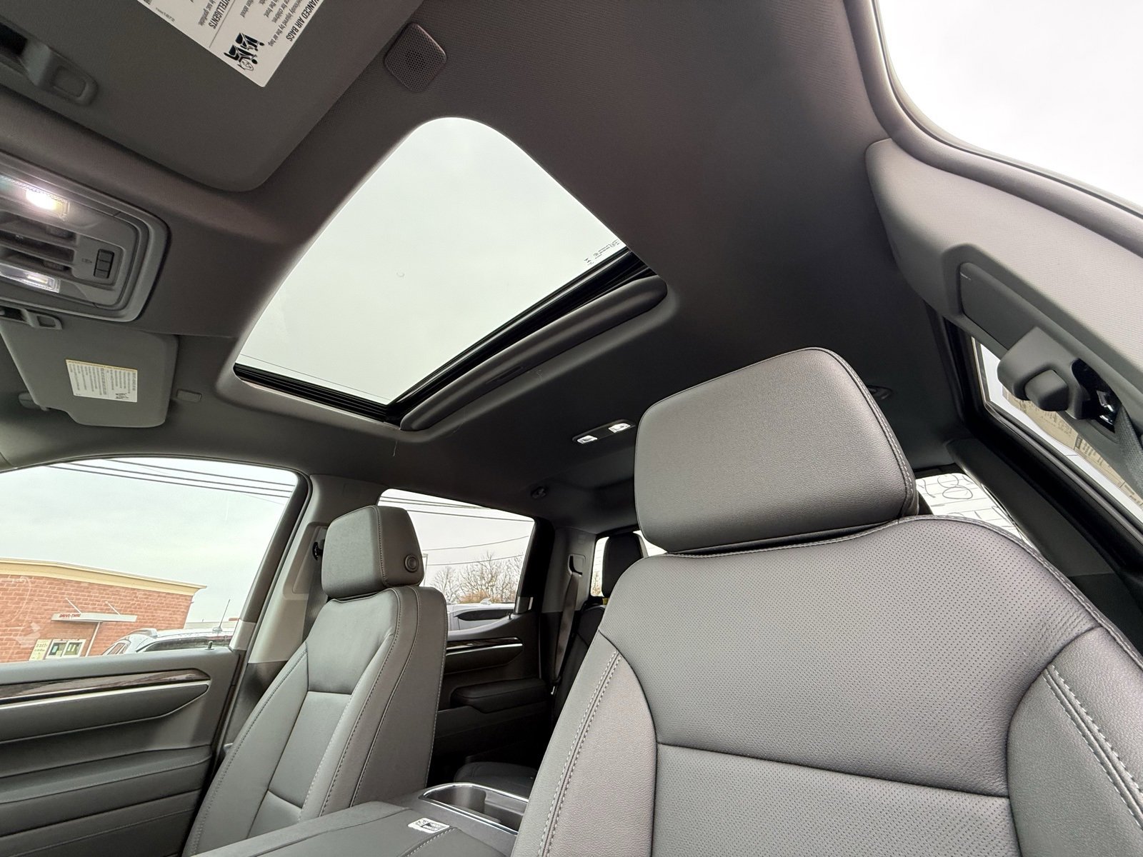 New 2026 Chevrolet Silverado 1500 LTZ w/ LTZ Premium Package image 31