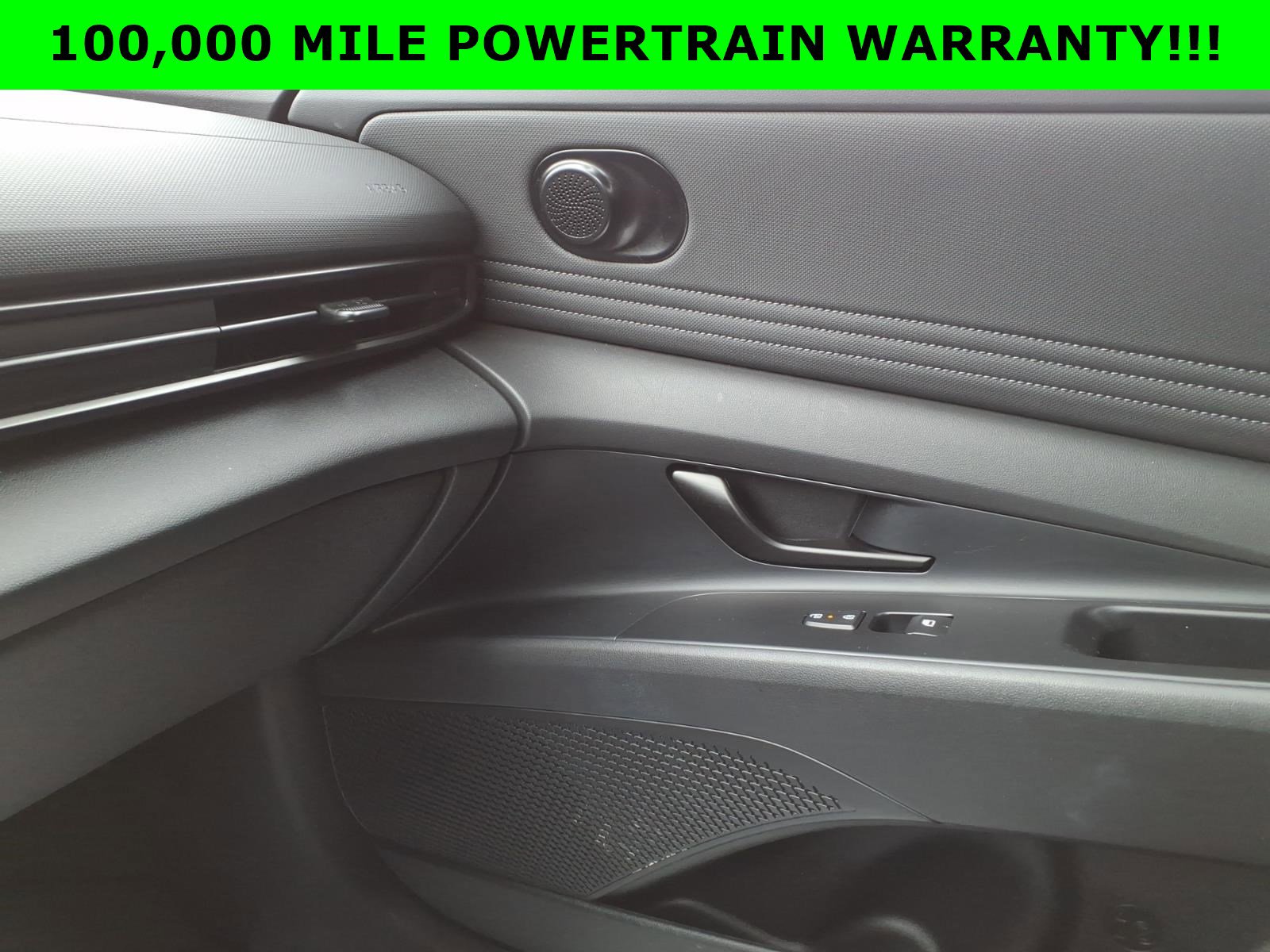 Certified 2025 Hyundai Elantra Sport image 28