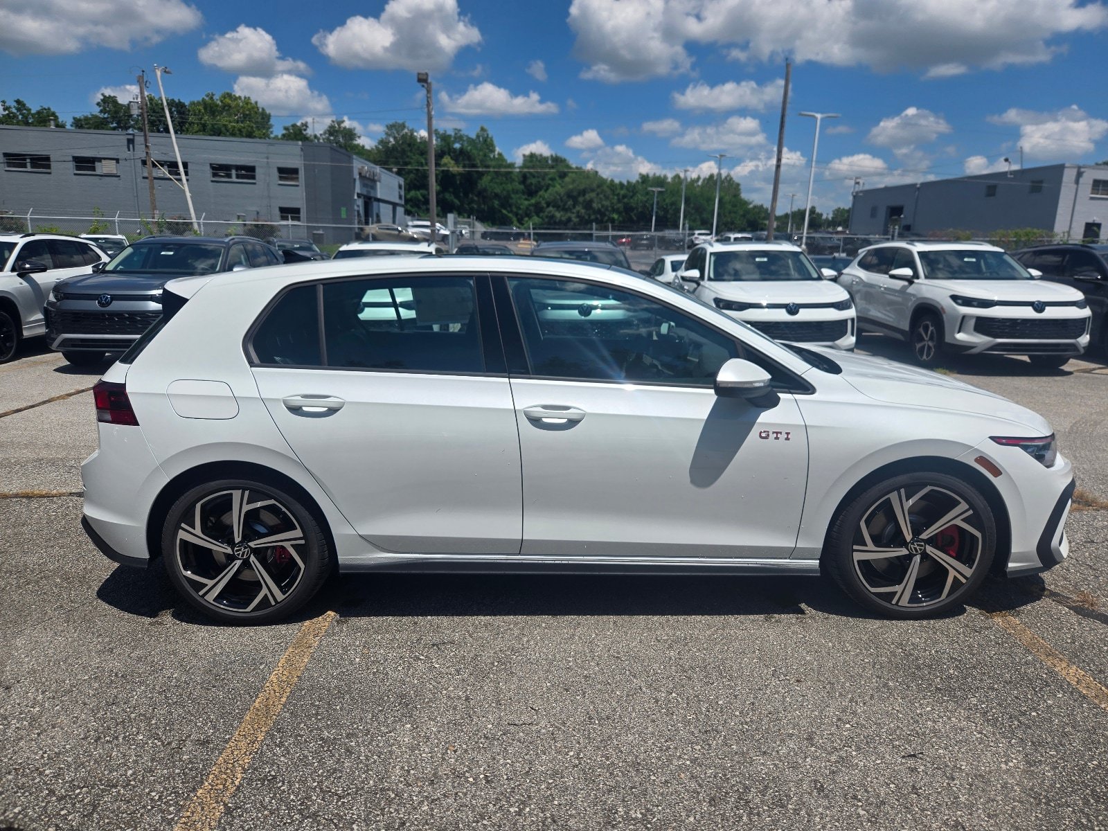 New 2026 Volkswagen GTI SE FWD image 6