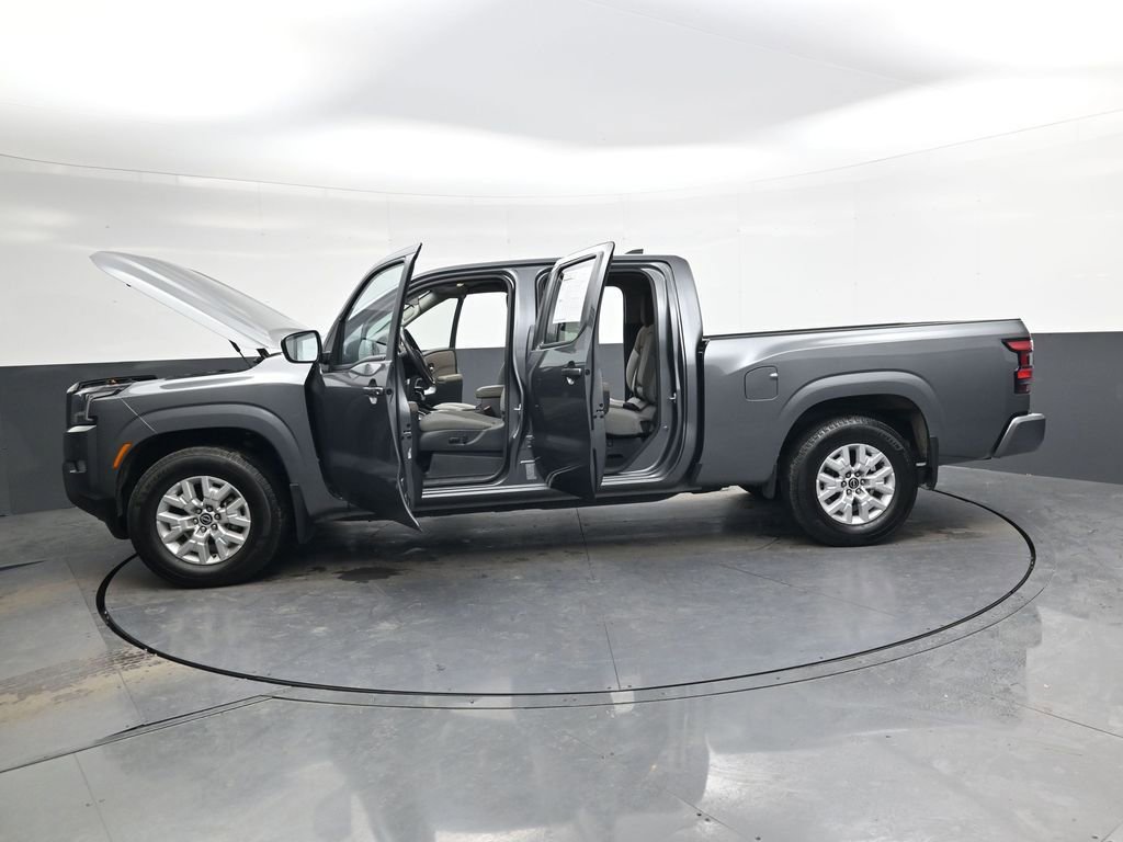 Used 2024 Nissan Frontier SV w/ Technology Package image 42
