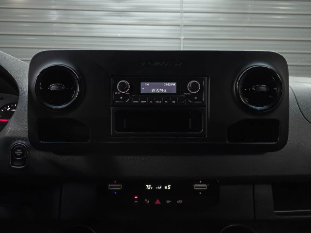 Used 2022 Mercedes-Benz Sprinter 2500 image 23