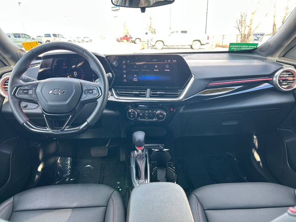 Used 2024 Chevrolet Trax RS w/ Driver Confidence Package image 8