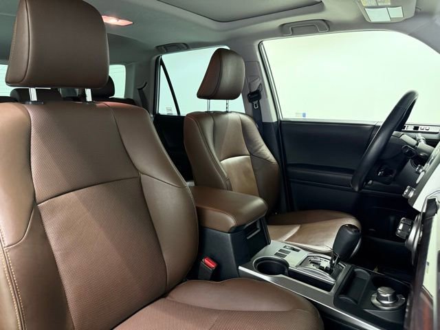 Used 2023 Toyota 4Runner Limited AWD/4WD image 31