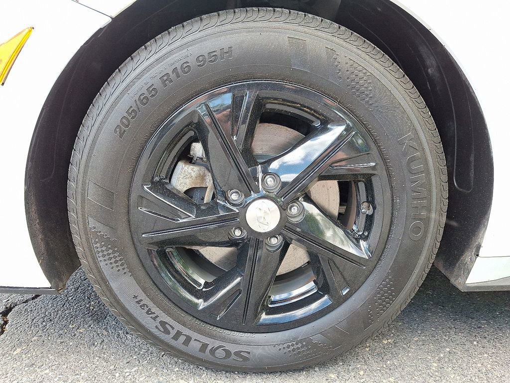 Used 2023 Hyundai Sonata SE FWD image 8