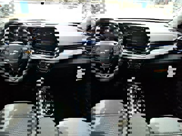 New 2026 Chevrolet Trax LT image 9