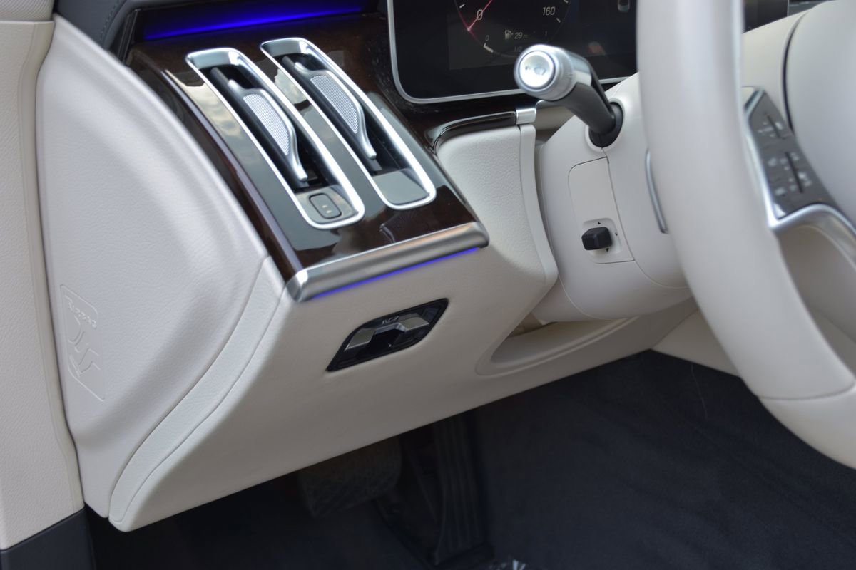 Used 2023 Mercedes-Benz S 500 4MATIC image 21