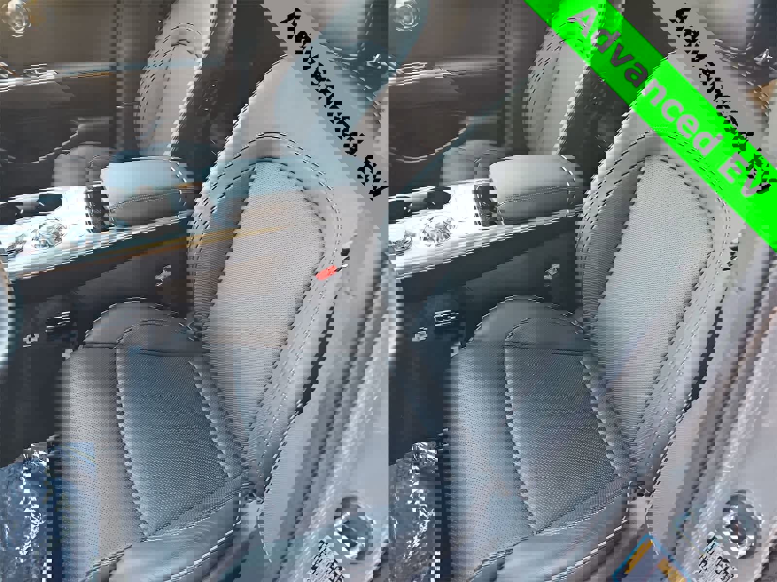 Used 2025 Genesis GV60 Advanced image 15