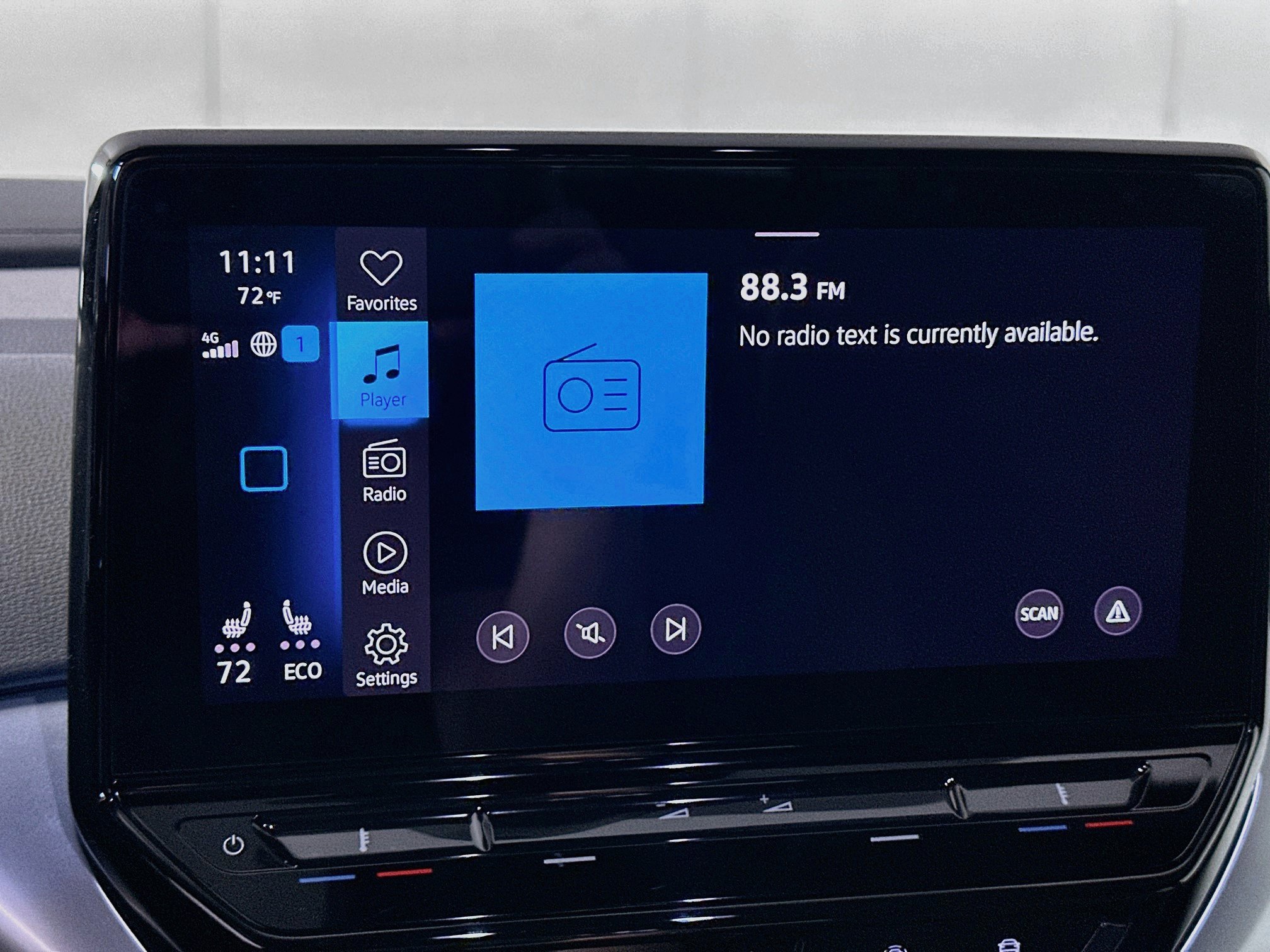 Used 2021 Volkswagen ID.4 Pro AWD/4WD image 19
