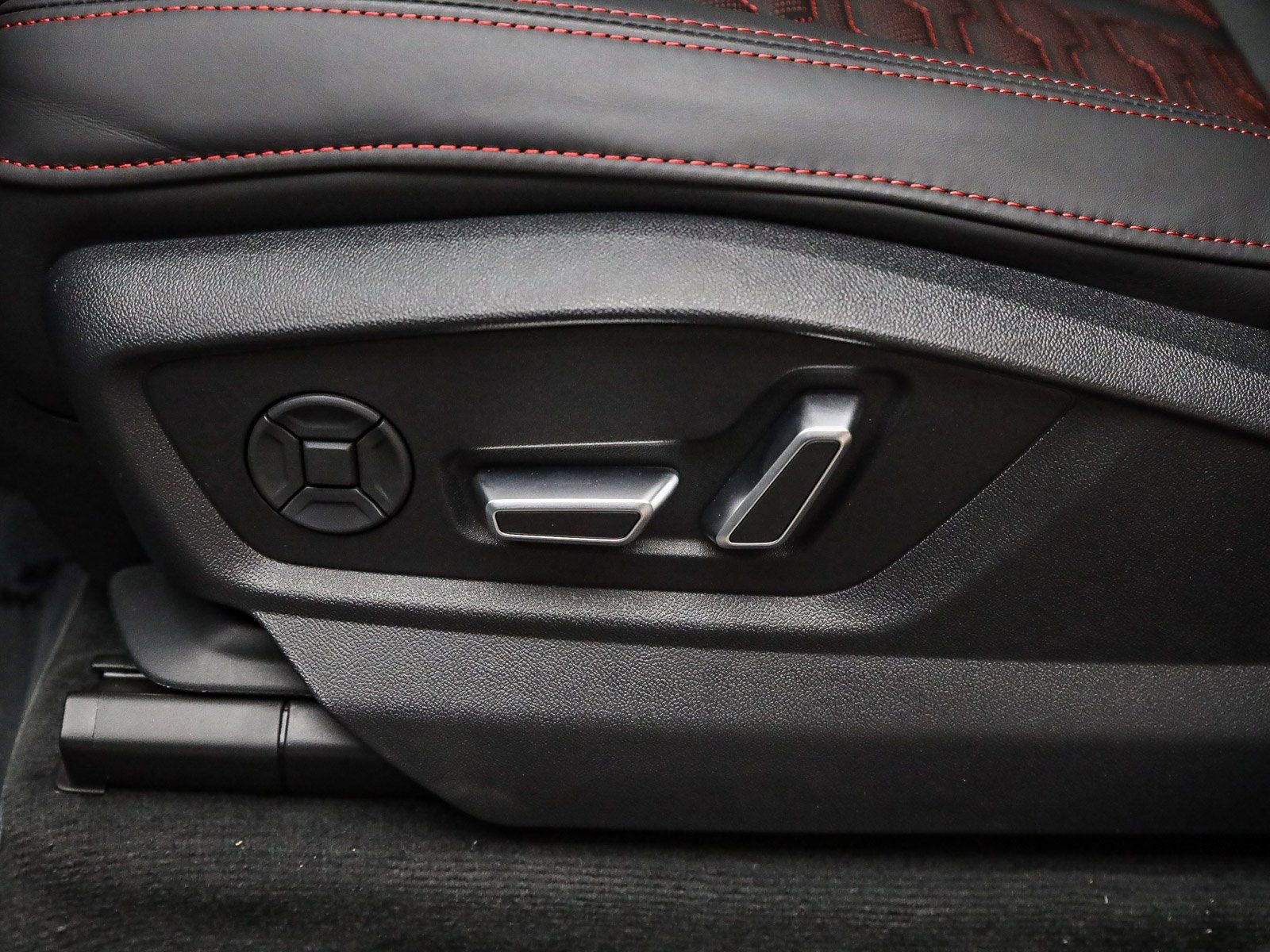 New 2026 Audi RS Q8 performance image 31