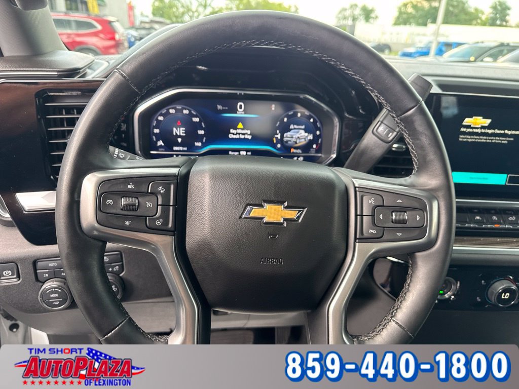 Used 2024 Chevrolet Silverado 1500 LT AWD/4WD image 25