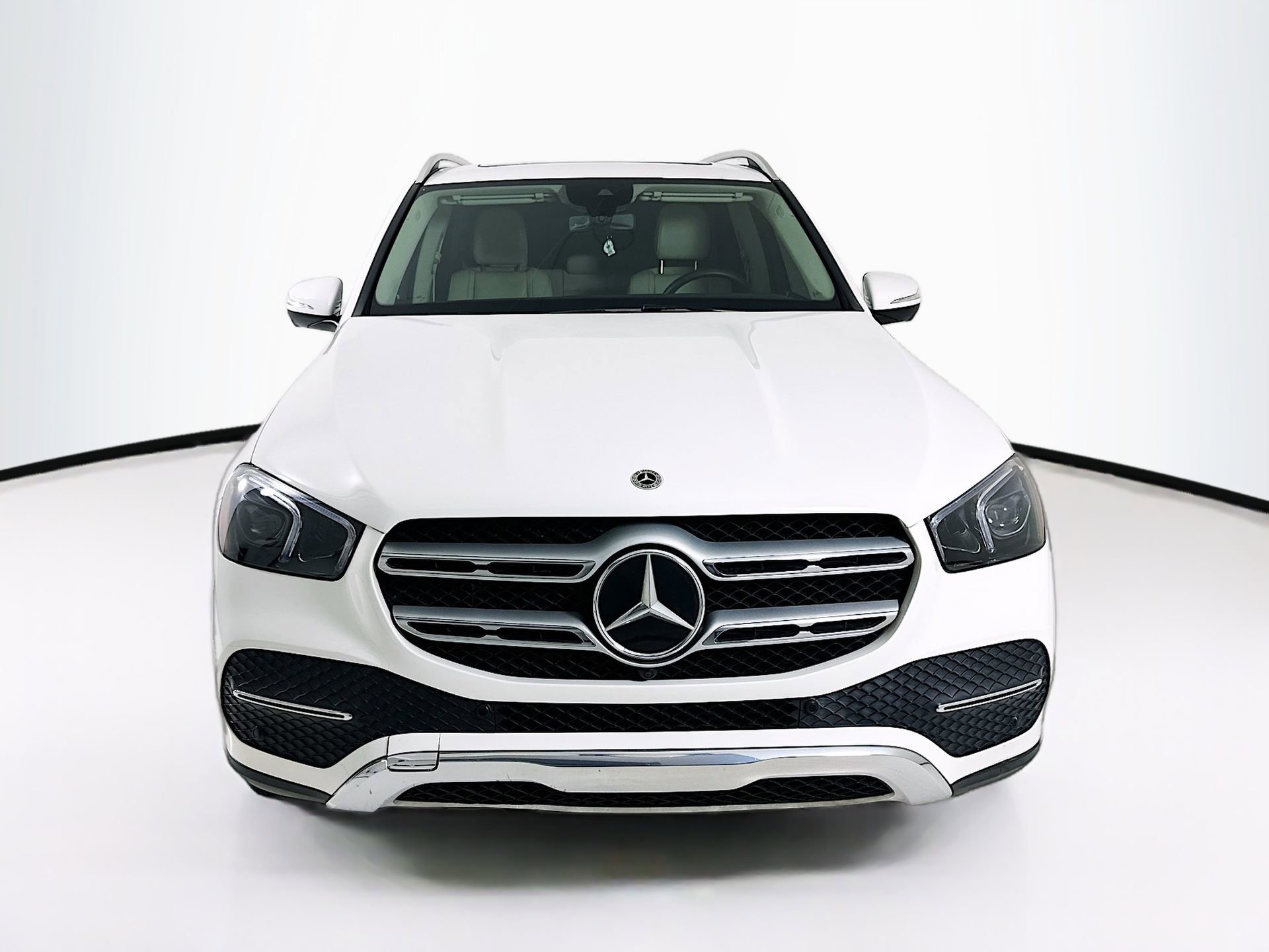 Certified 2022 Mercedes-Benz GLE 350 w/ Premium Package image 2