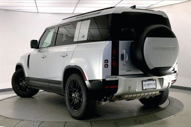 Used 2020 Land Rover Defender 110 SE image 10