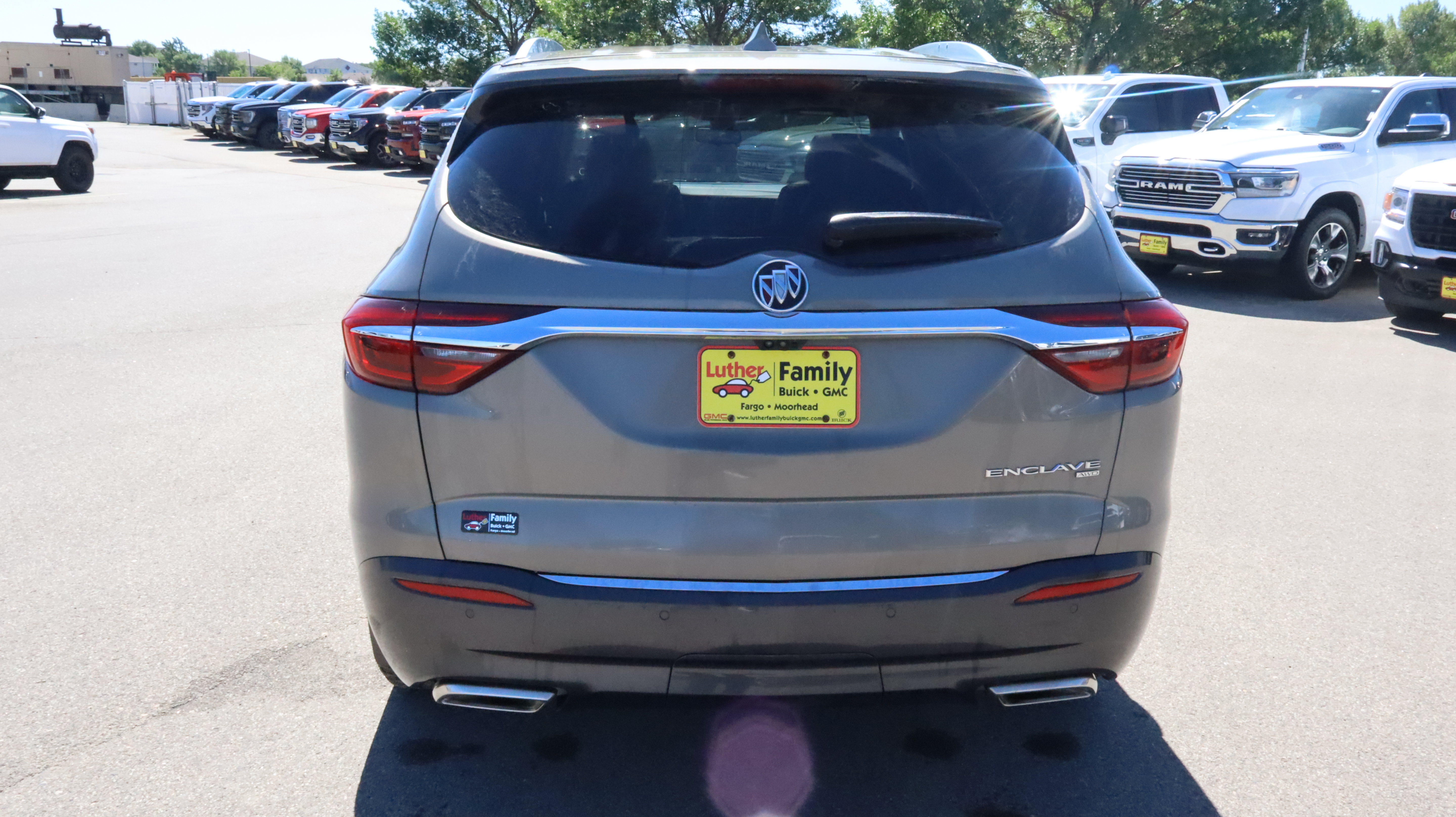 Used 2019 Buick Enclave Avenir w/ Avenir Technology Package AWD/4WD image 6