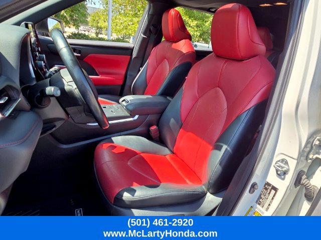 Used 2021 Toyota Highlander XSE FWD image 7