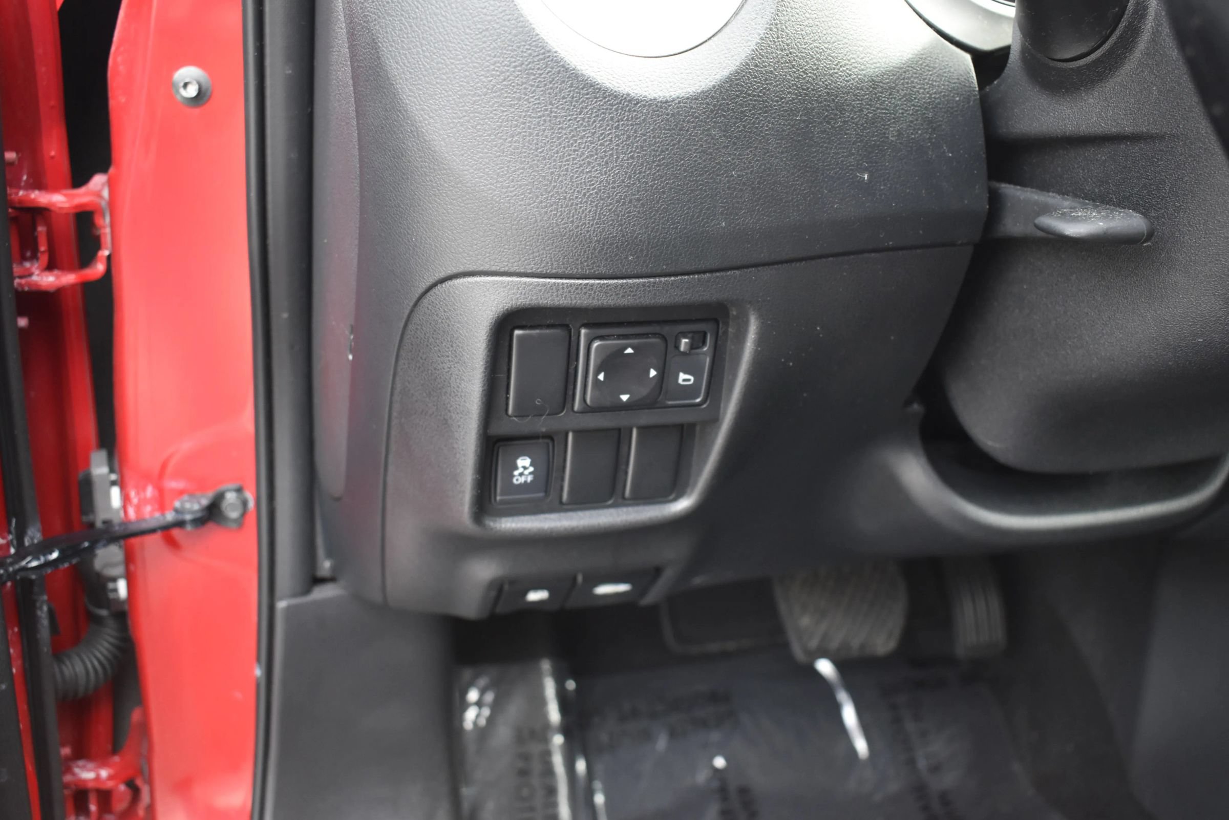 Used 2016 Nissan Juke SL FWD image 13