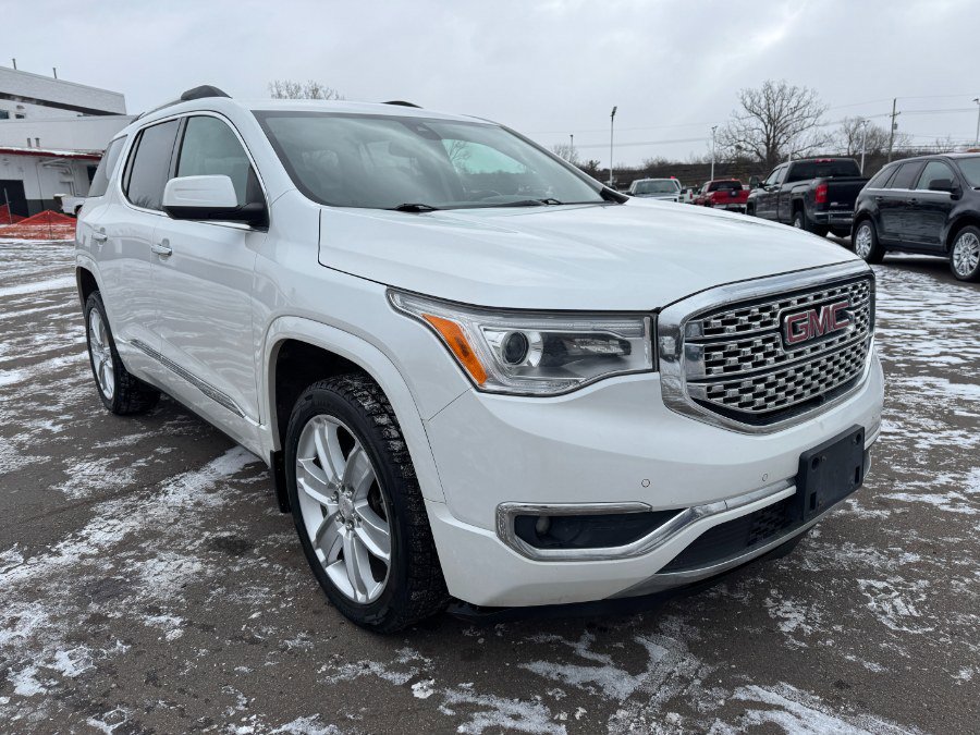 Used 2017 GMC Acadia Denali w/ Technology Package image 7