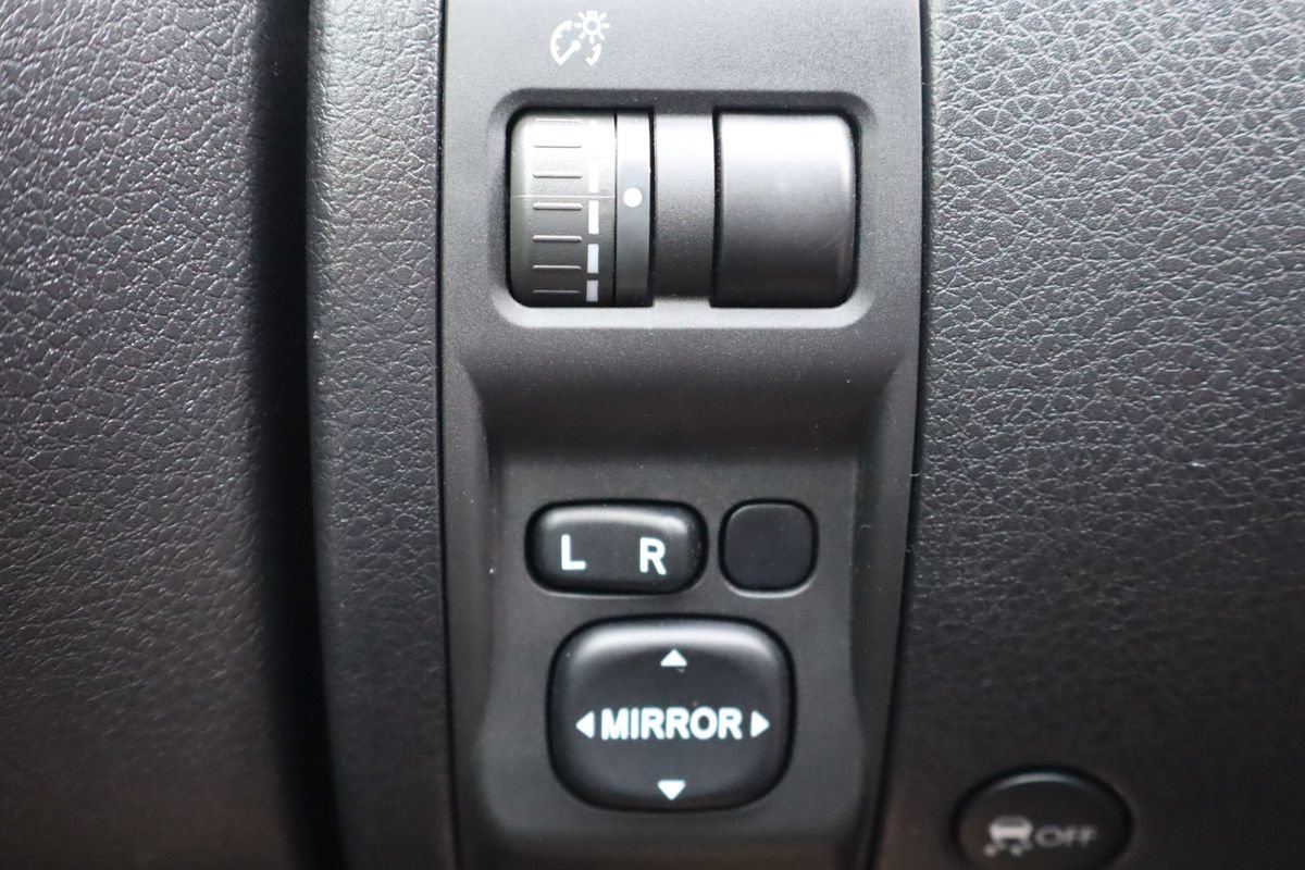 Used 2010 Subaru Impreza 2.5i AWD/4WD image 28
