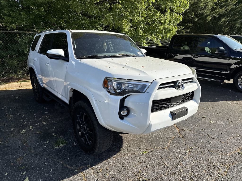 Used 2023 Toyota 4Runner SR5 AWD/4WD image 21