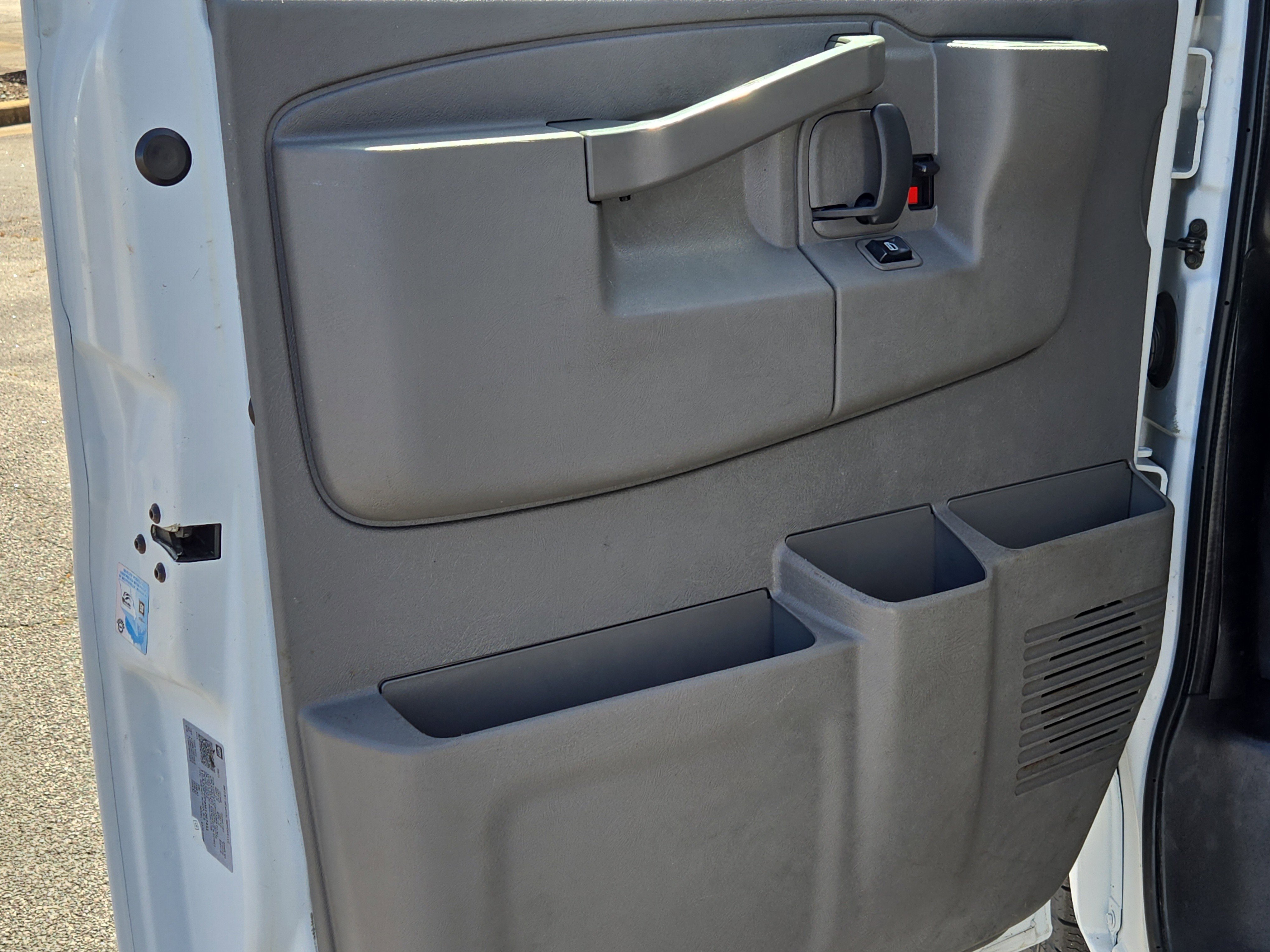 Used 2021 Chevrolet Express 3500 LT w/ LT Preferred Equipment Group RWD image 16