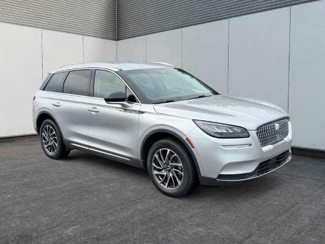 Used 2020 Lincoln Corsair AWD w/ Equipment Group 101A image 7