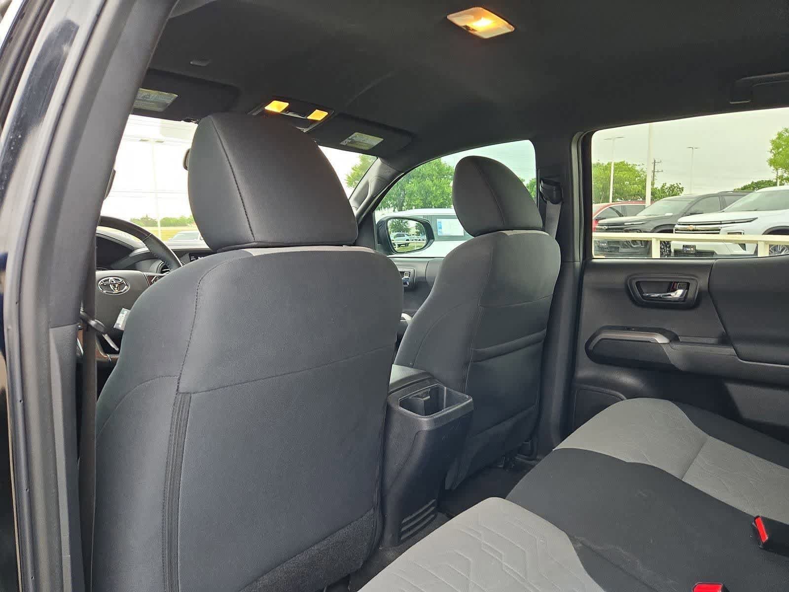 Used 2023 Toyota Tacoma TRD Sport w/ Technology Package AWD/4WD image 17