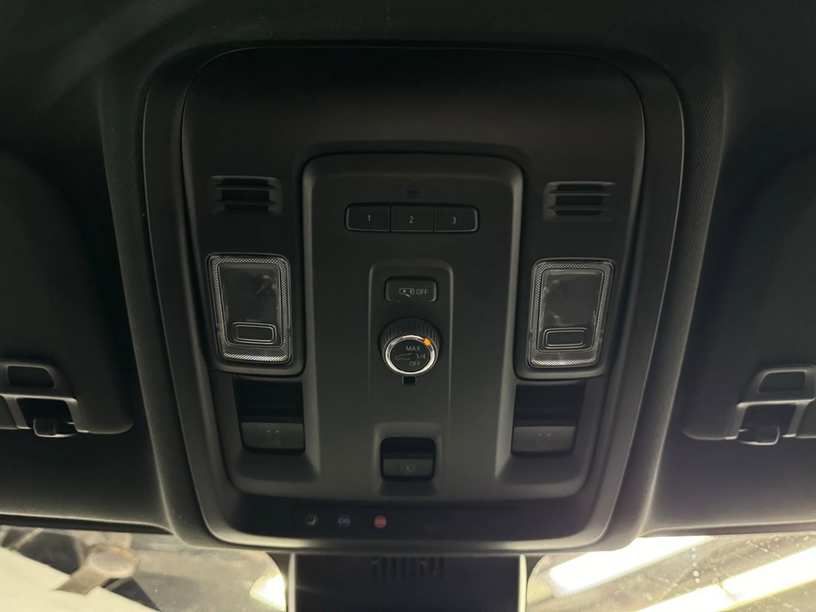 Used 2023 Chevrolet Suburban RST image 24