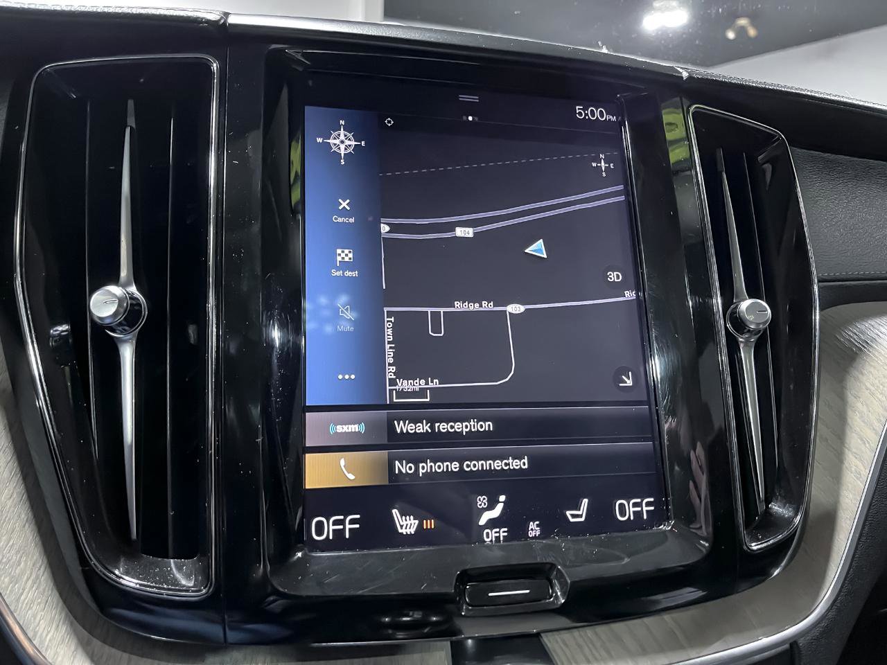 Used 2018 Volvo XC60 T6 Inscription w/ Convenience Package image 34