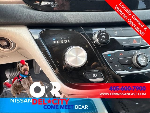 Used 2023 Chrysler Voyager LX FWD image 27