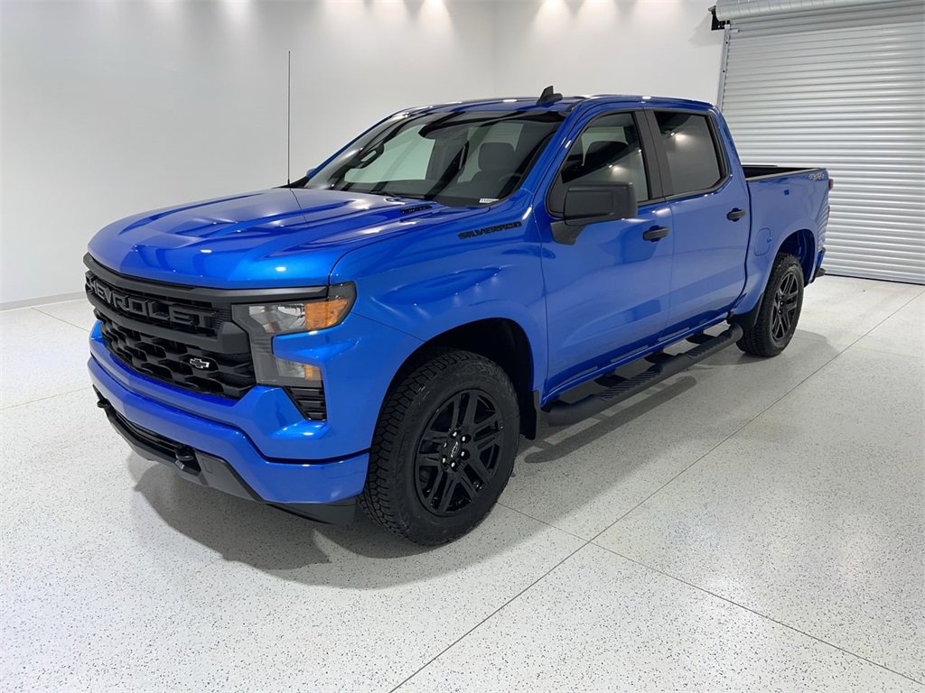 New 2026 Chevrolet Silverado 1500 Custom w/ Turbomax Blackout Package